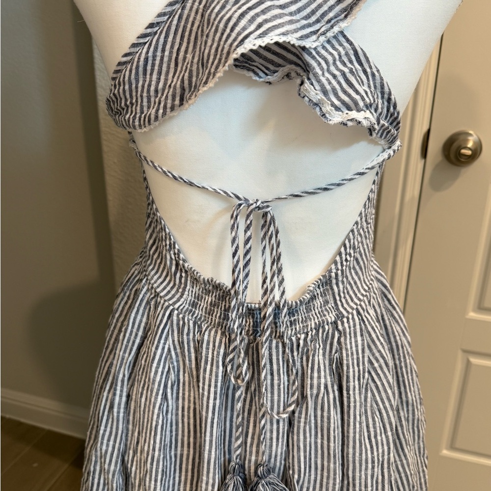 Striped Ruffle V-Neck Dress - Picture 4 of 5